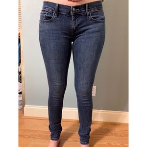 Low-Rise Levi’s Skinny Jeans